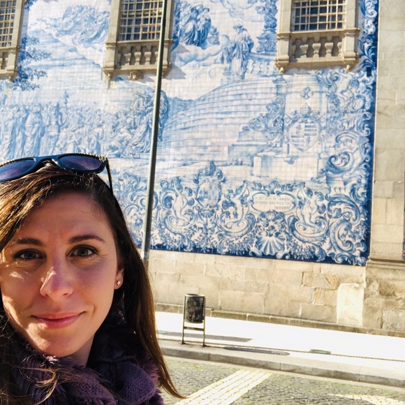 Meet your Posher, Christina - Picture 2 of 6